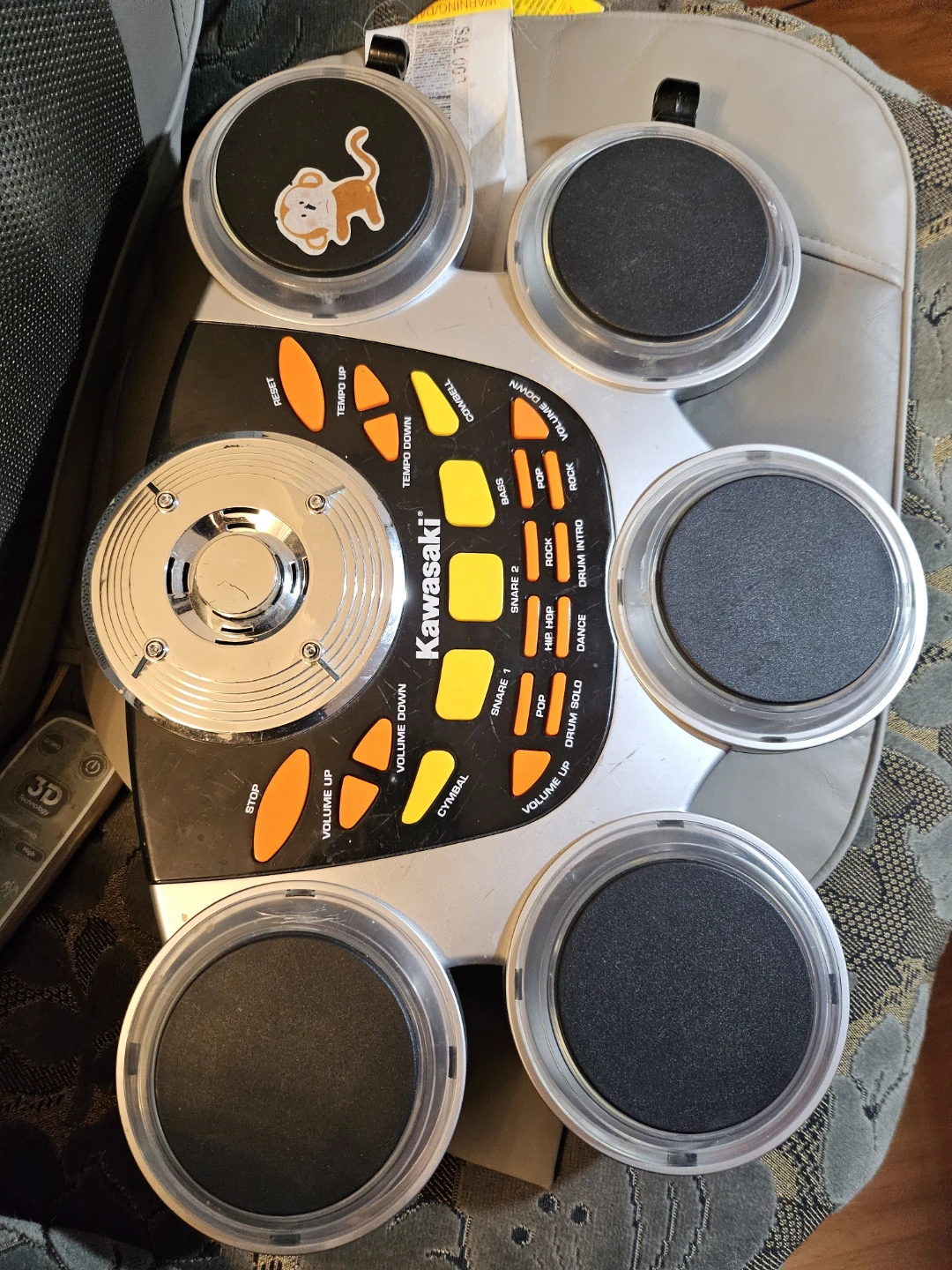 Kawasaki electronic drum toy (missing drum stick)