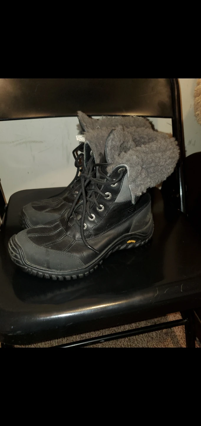 UGG Leather Winter Boots Size 7