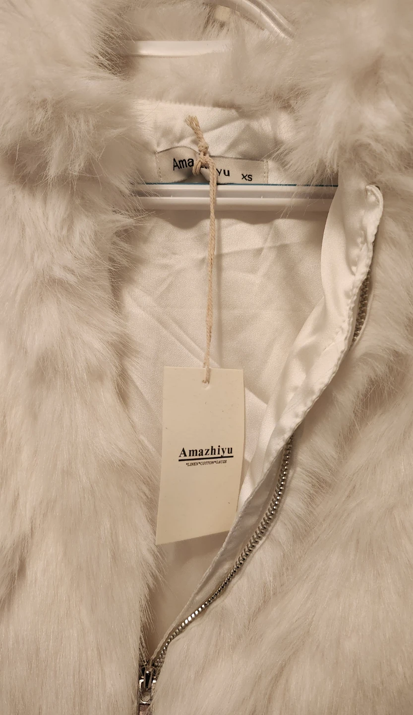 Amazhiyu white faux fur vest - photo 2