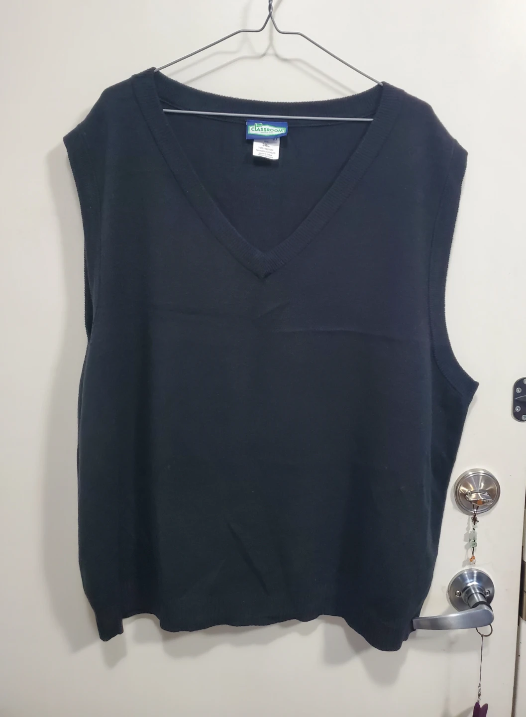 [$10 Plus Size Bundle]:Selection of three shirts and vest - photo 4