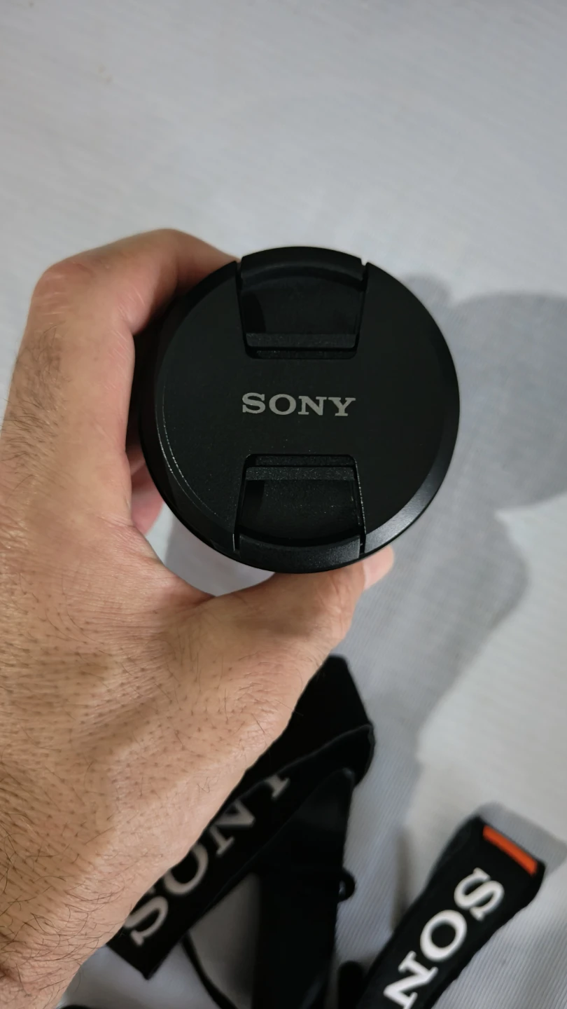 Sony FE 20mm f/1.8 G Lens - photo 4