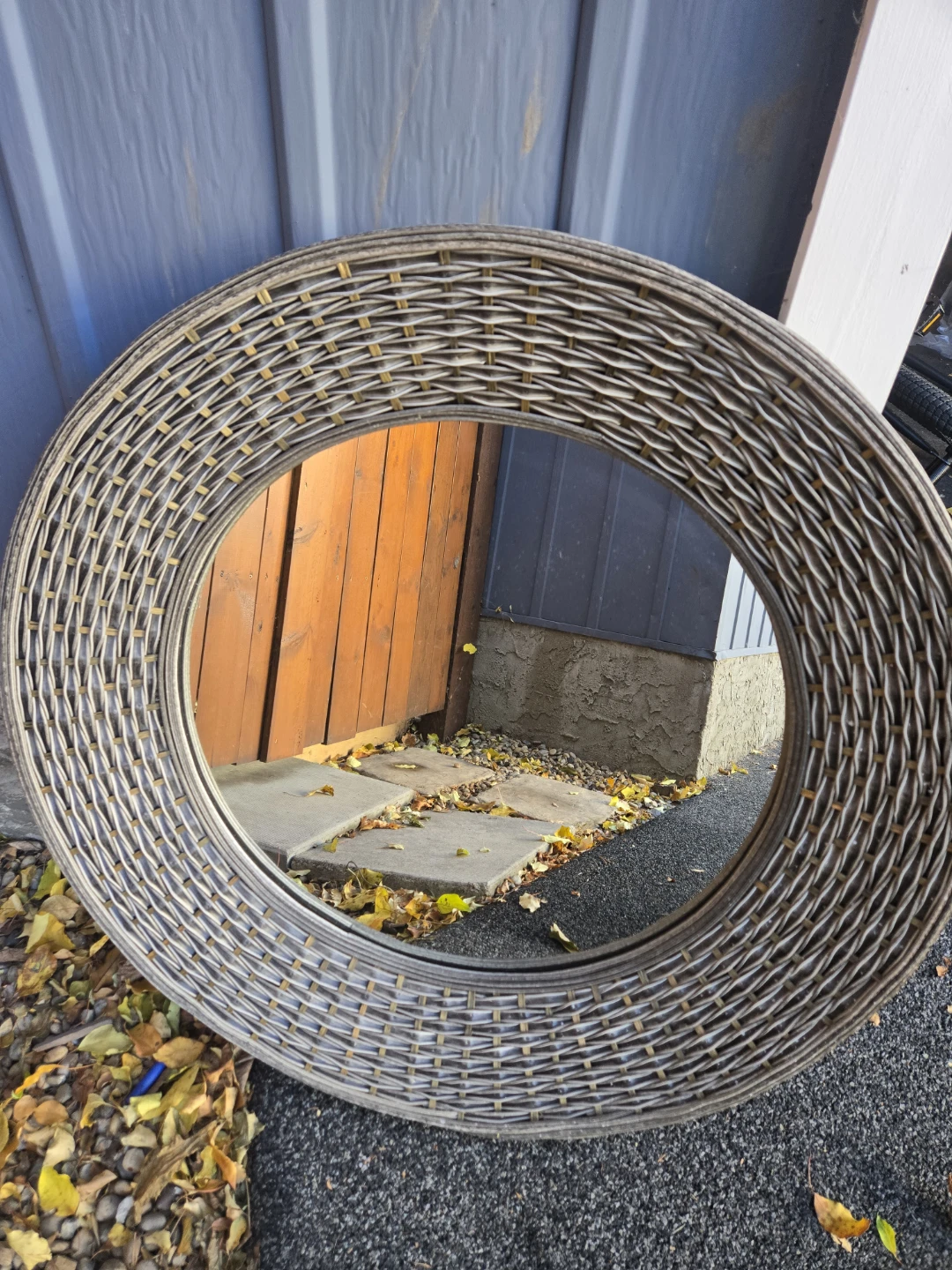 Round Wicker Mirror