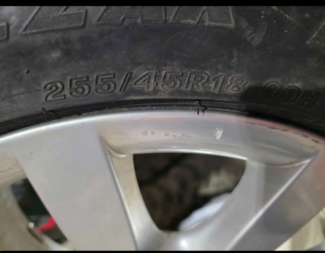 Bridgestone Blizzak 255/45R18 Winter Tires with Rims - photo 2