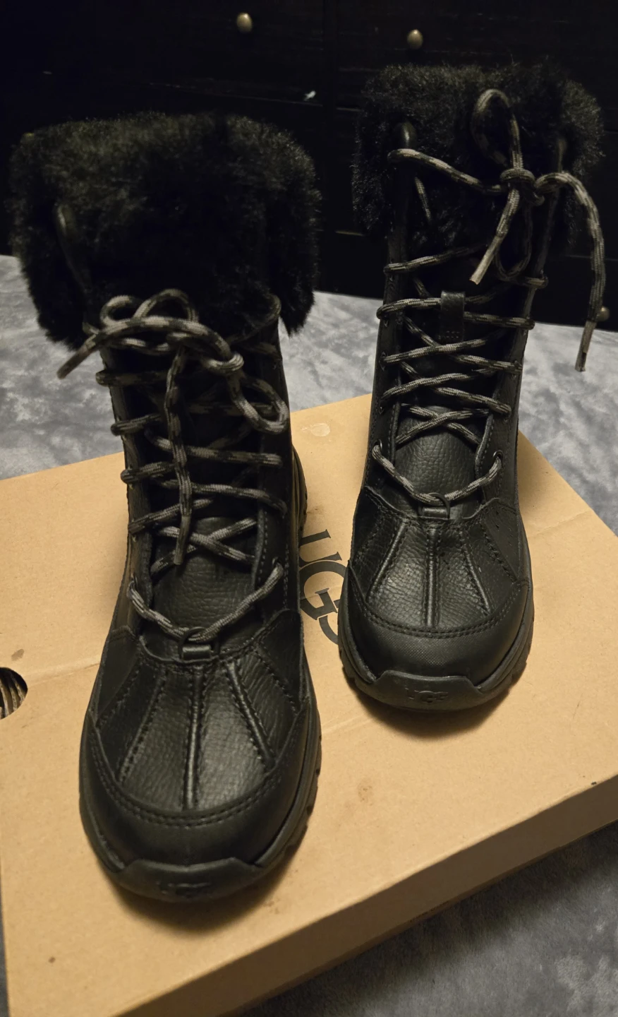UGG W Yose Fluff Boots - Black - Size 6 - photo 2