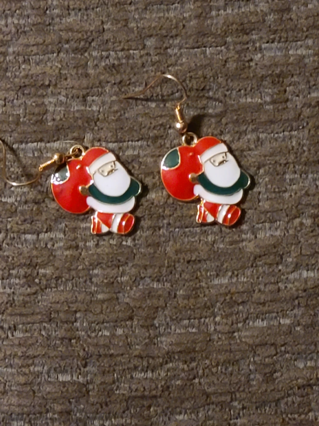 Set of 5 Christmas-themed Dangle Earrings