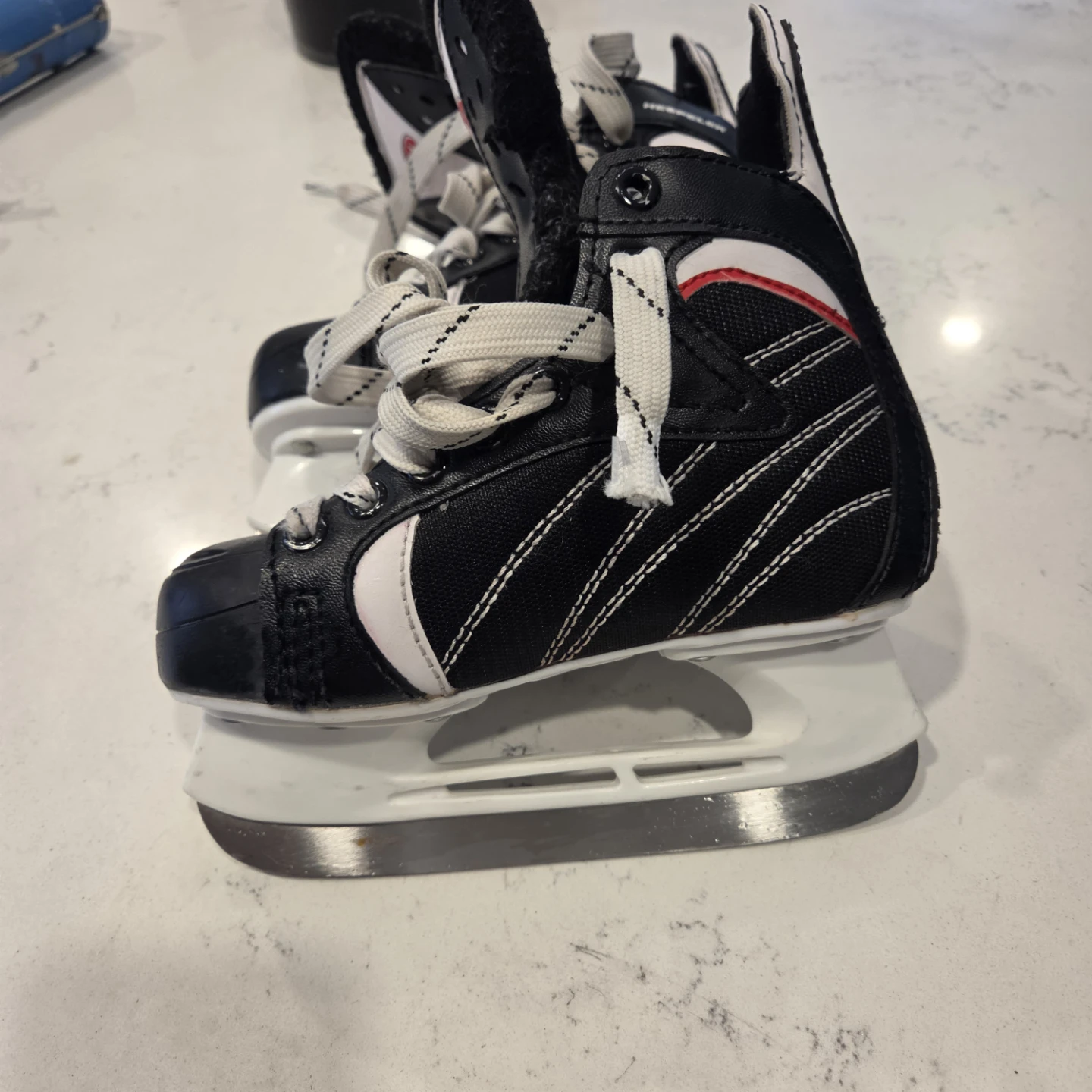 Hespeler Childrens Ice Skates Size J1 - photo 2