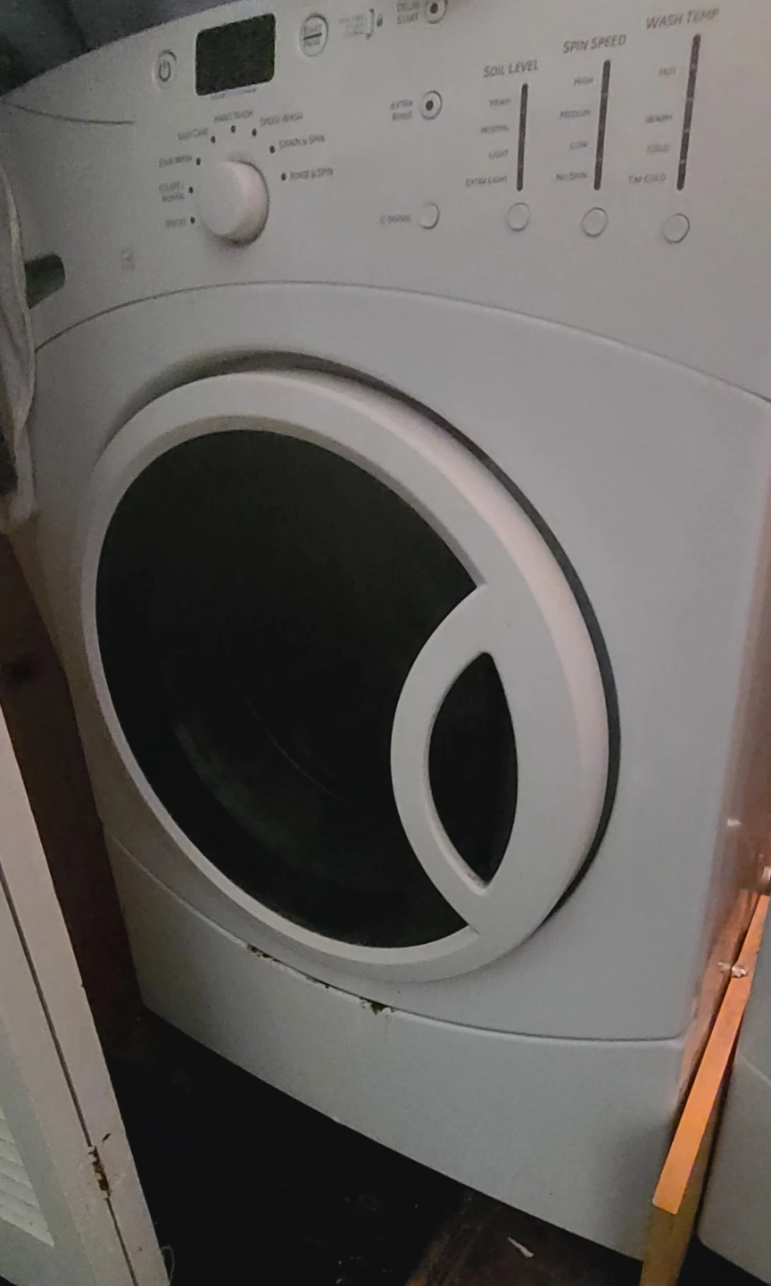 GE Front Load Washer and Dryer Set - photo 2