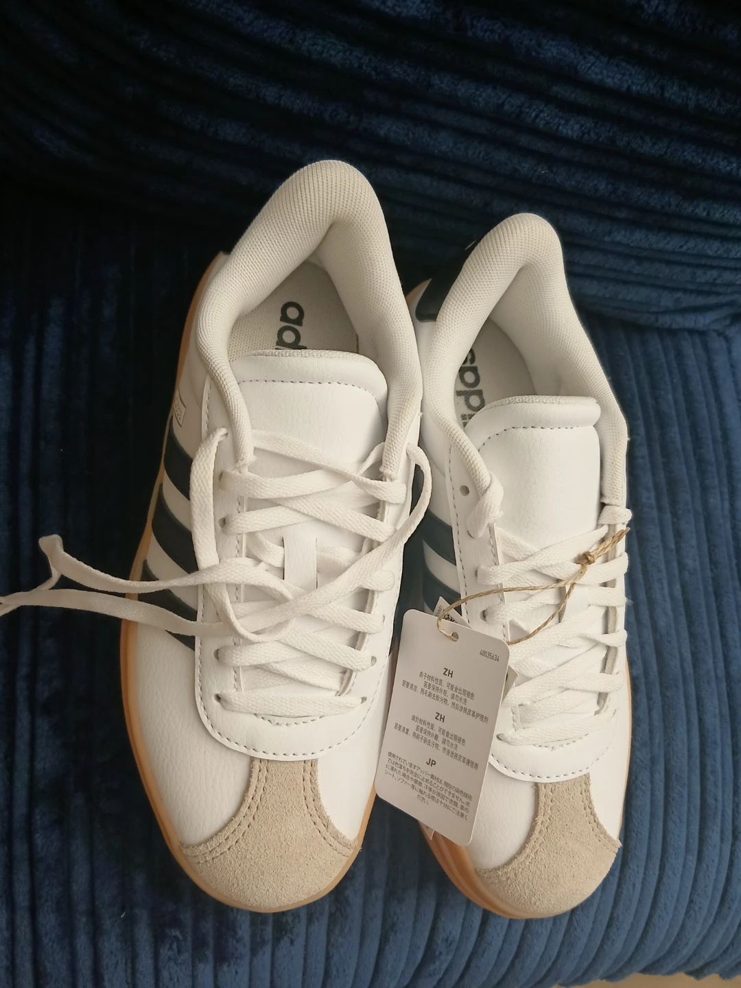New Adidas Women's Platform Sneakers - US 4 - photo 2