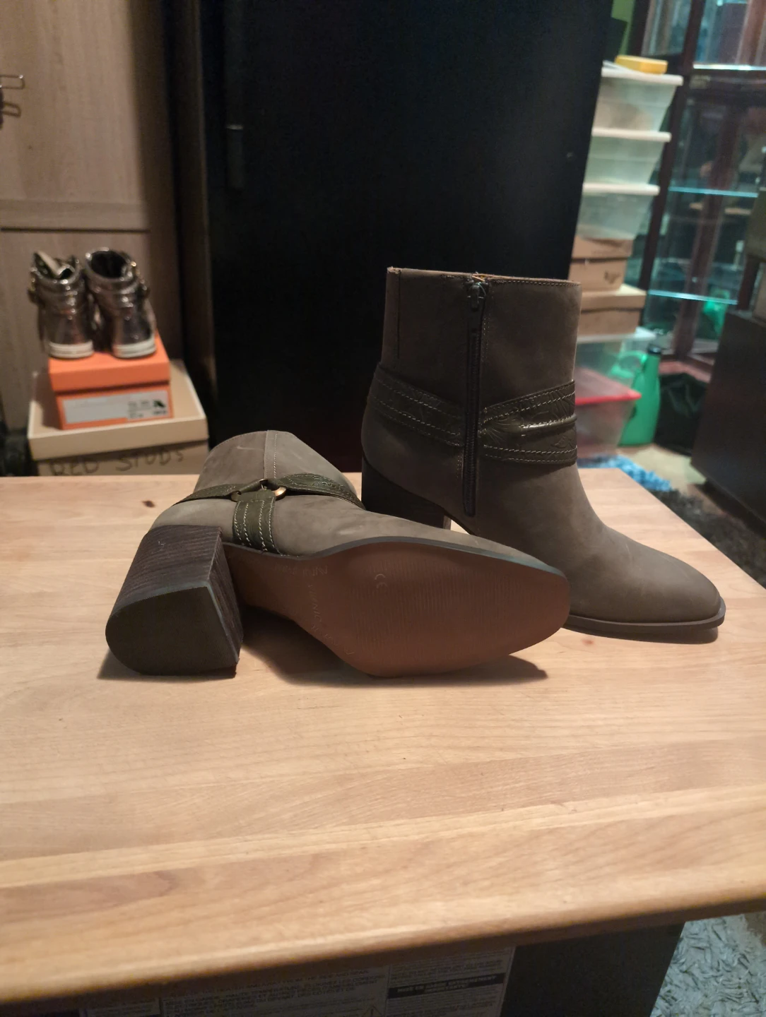 Leather Vionic Carnelia Ankle Boots - Size 7.5 - photo 3