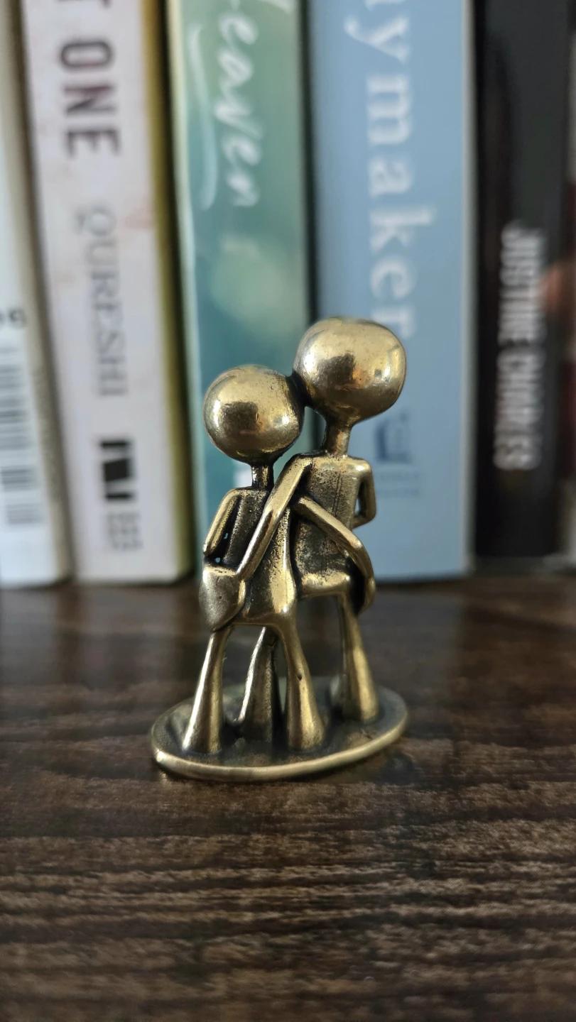 Couple Hug Brass Sculpture – Minimalist Love Figurine *new - photo 2
