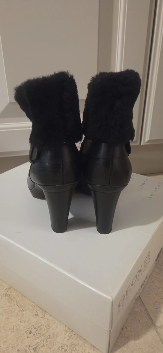Geox Respira Black Leather Ankle Boots - photo 4