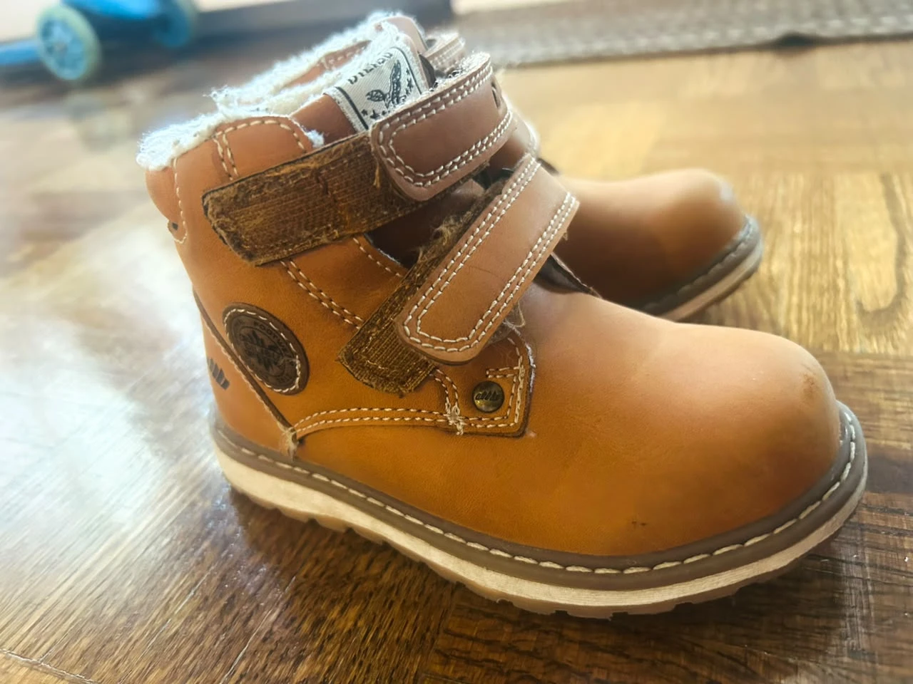 Kids' Fleece-Lined Tan Boots Size 26 - photo 5