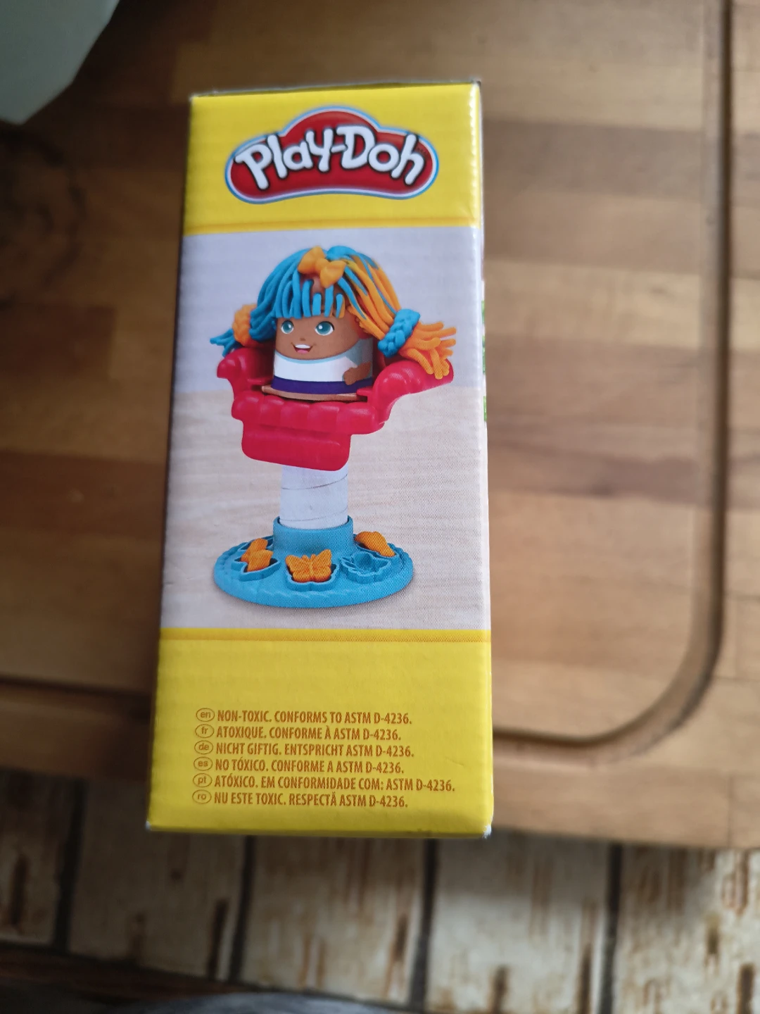 Play-Doh Mini Crazy Cuts Hair Salon Playset - photo 4