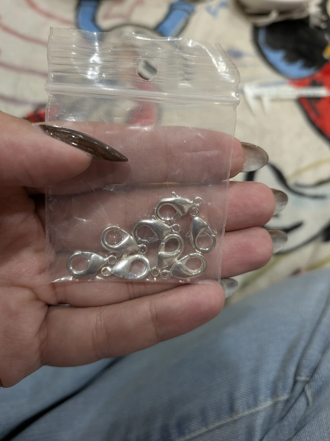 Silver lobster claw clasps