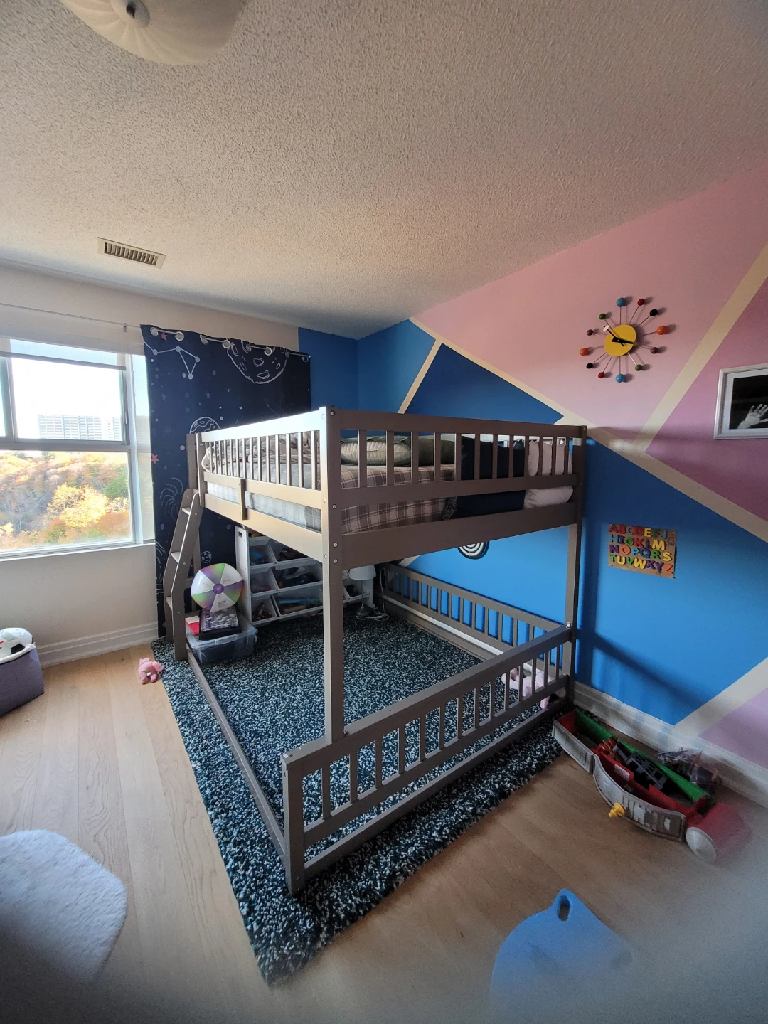 Wooden bunk bed frame with 1 full zise matress - photo 4