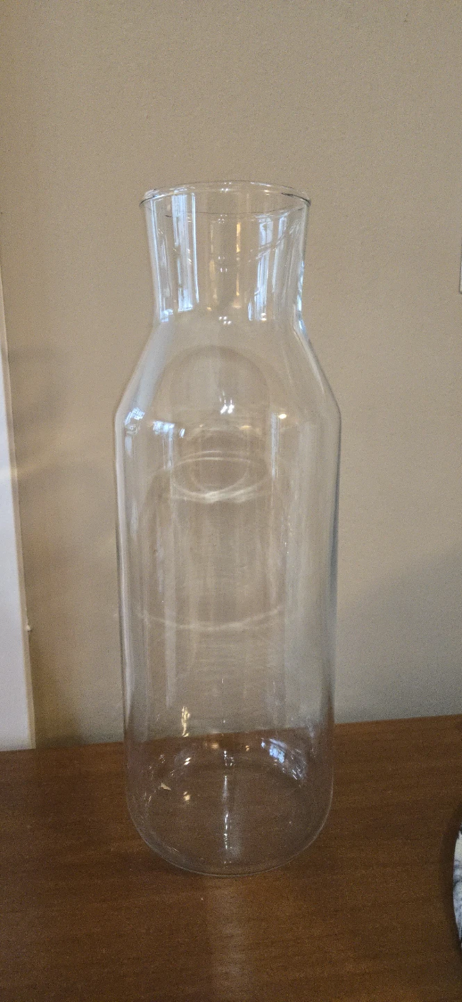 Glass vase / bottle - photo 2
