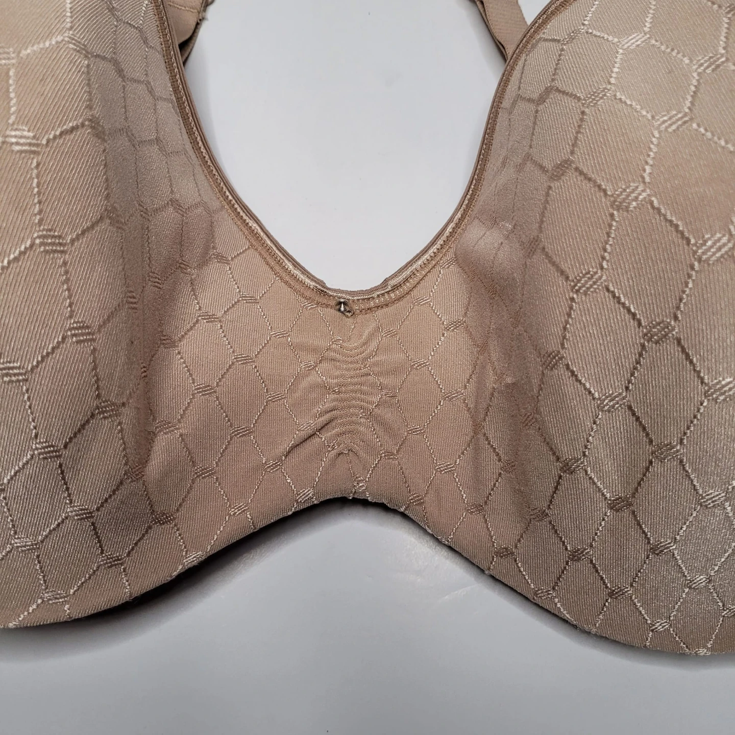 Olga No Compromise Contour Underwire Bra 38D - photo 4