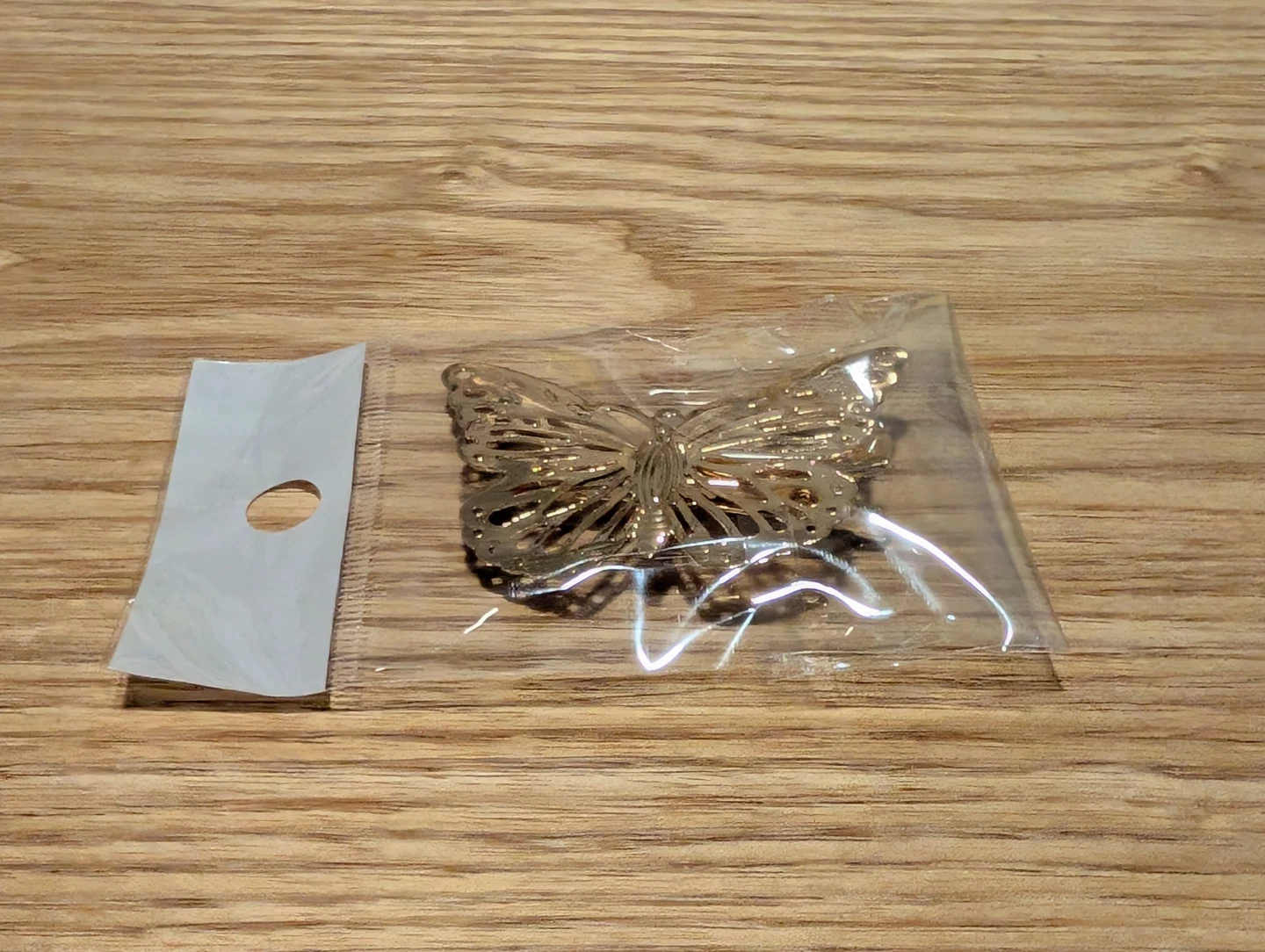 NEW: Gold Butterfly Hair Clips - photo 2
