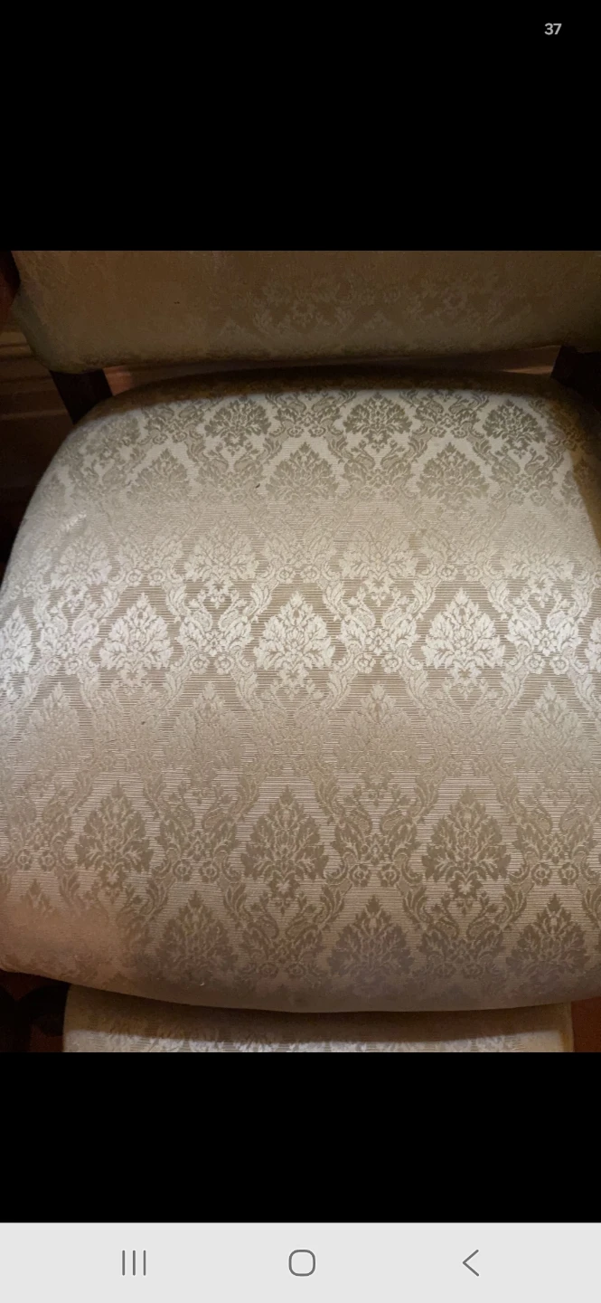 Traditional Beige Damask Loveseat - photo 4
