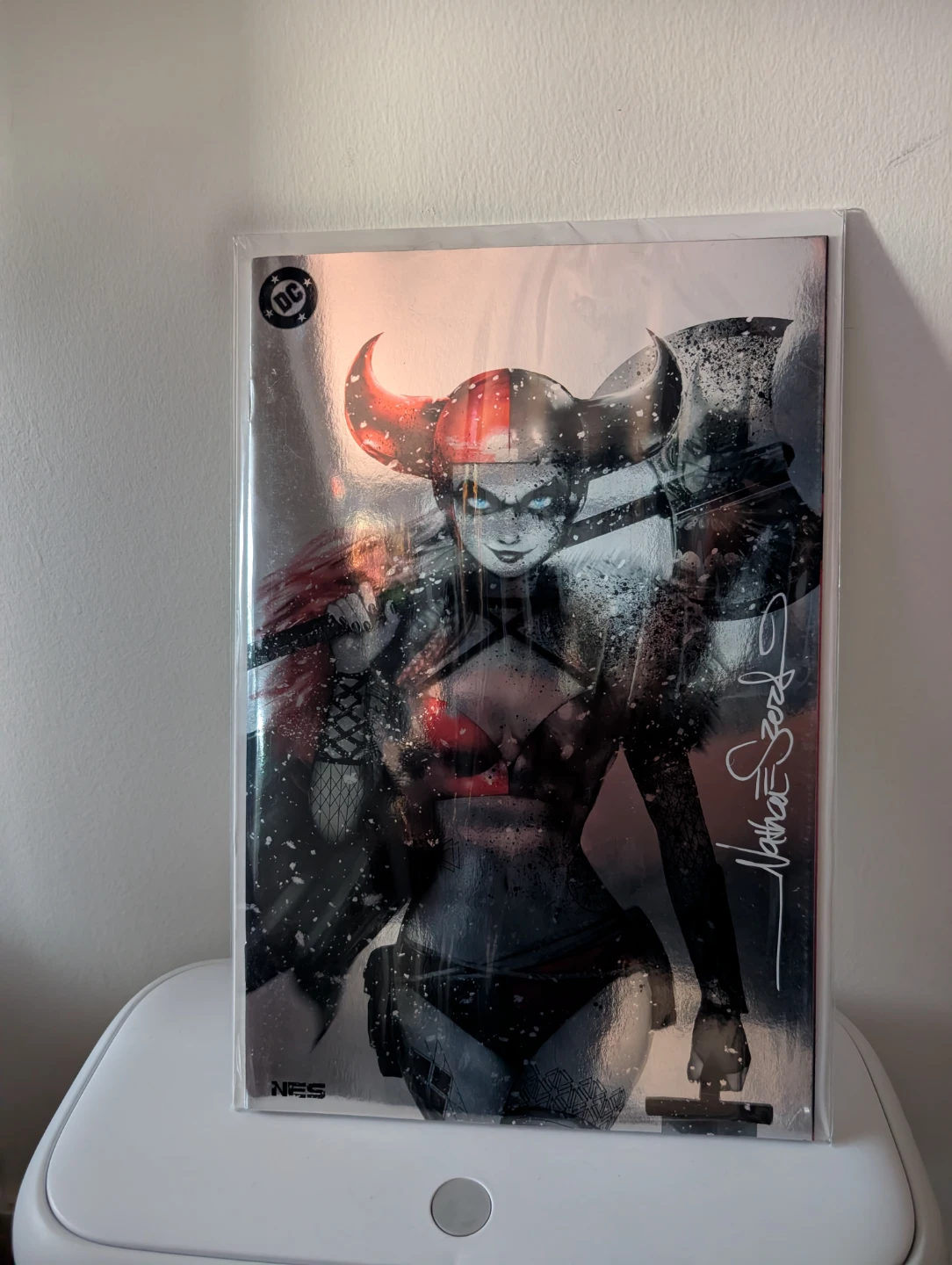 *SIGNED* Harley Quinn #65 foil Nathan szerdy