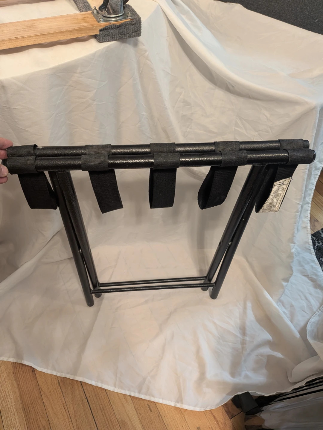 Folding Metal Luggage Rack / Suitcase Stand - photo 4