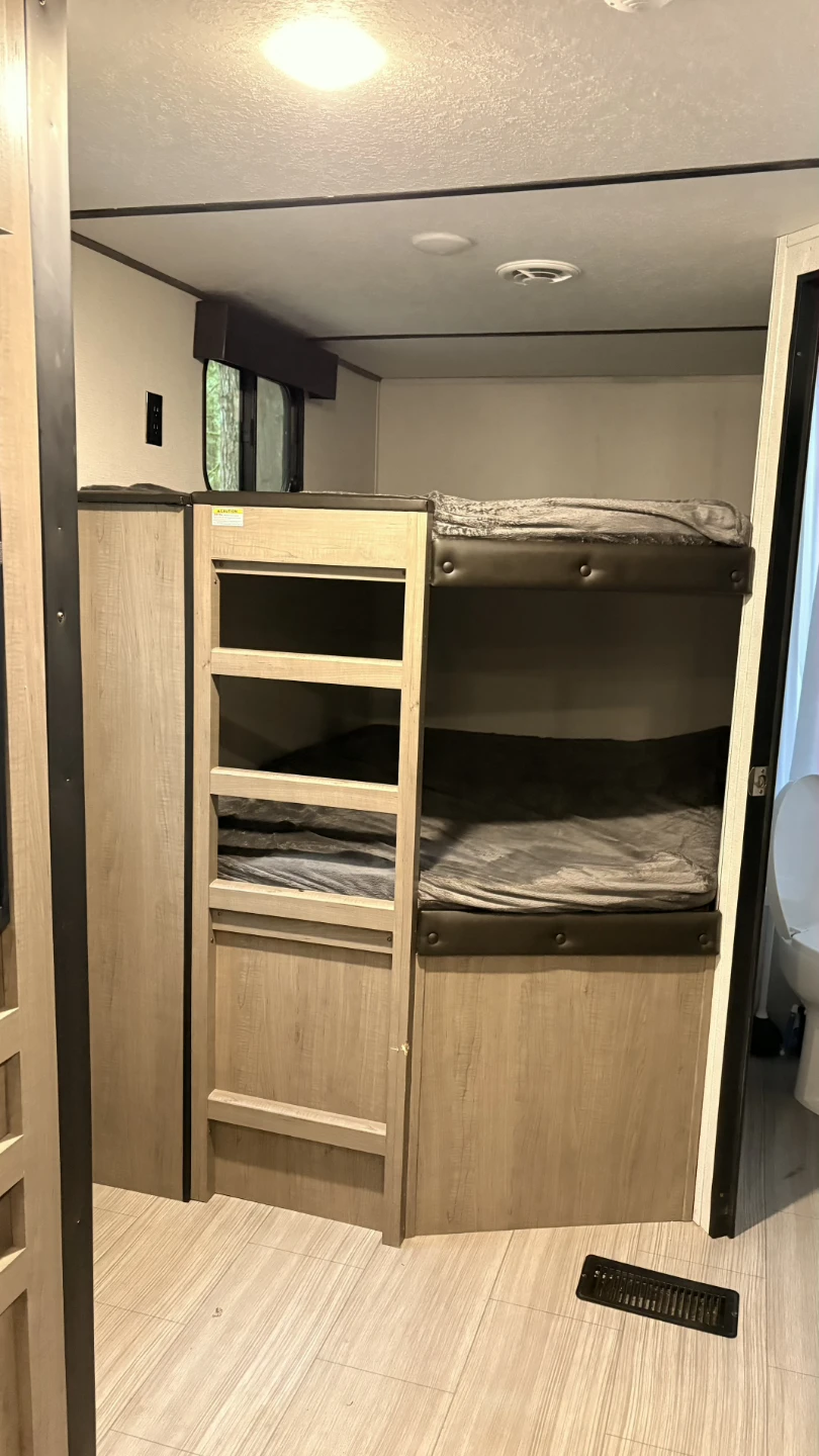 2021 Keystone HideOut Trailer - photo 4