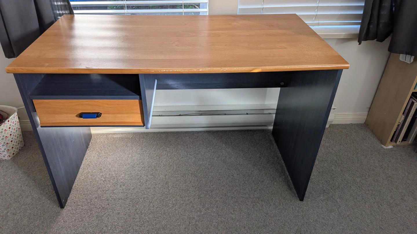 Two-Tone Wooden Desk - photo 5