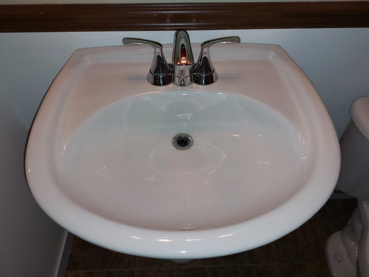 White Pedestal Bathroom Sink - photo 4
