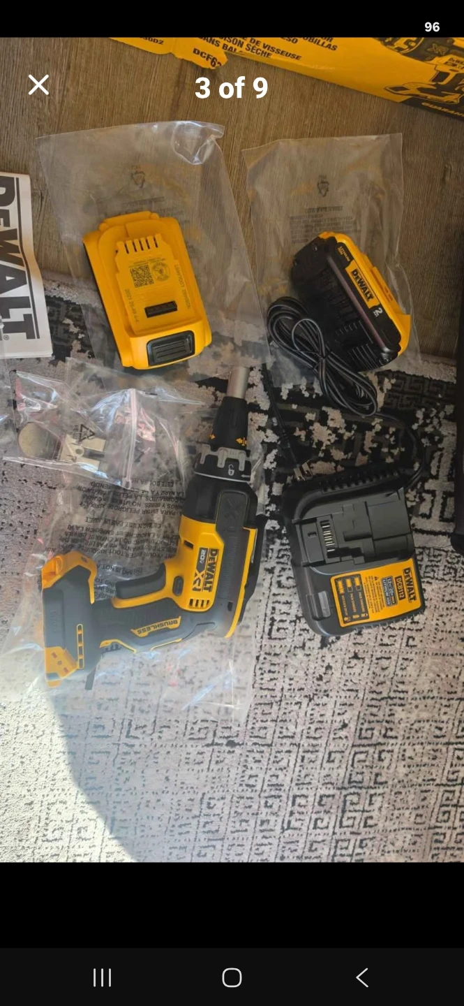 Dewalt screwgun kit - photo 3