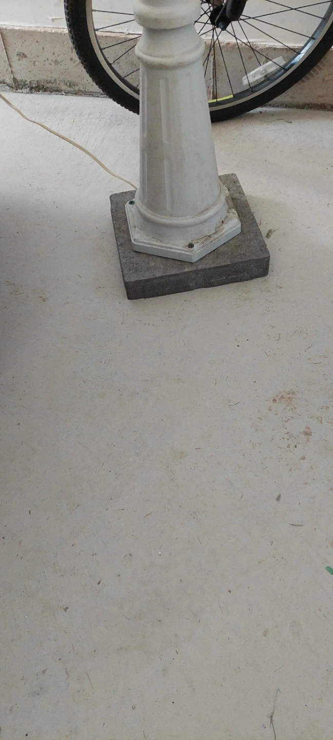 Three-Light Street Lamp Floor Lamp - photo 4