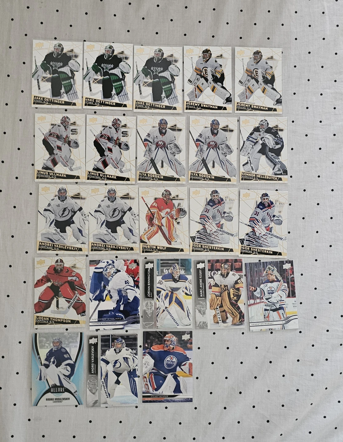 Large Collection of Upper Deck NHL Hockey Cards - photo 5