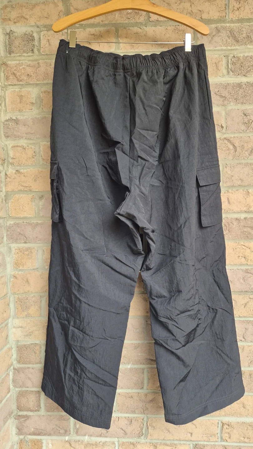 Brand New plus size Nike Woven Cargo Pants - photo 4