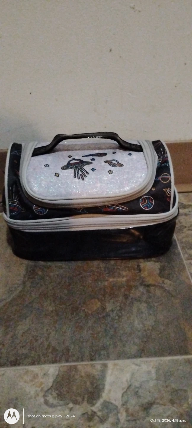 Space-themed lunch bag