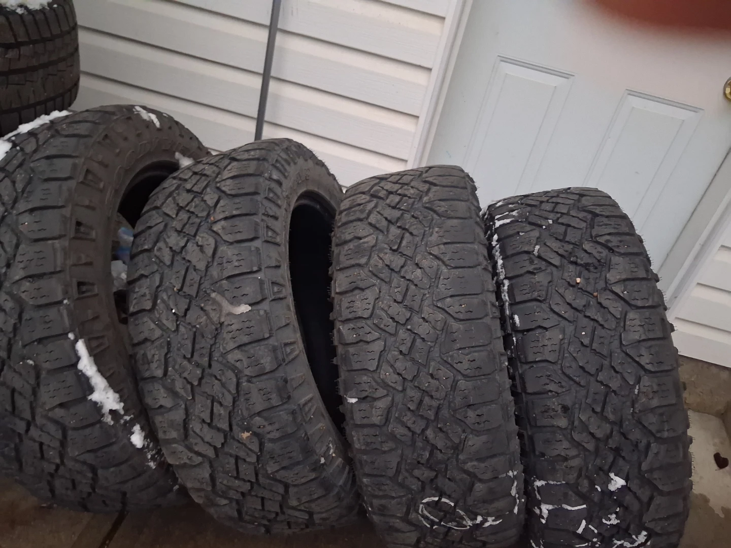 Goodyear Wrangler DuraTrac Tires 275 55 r20