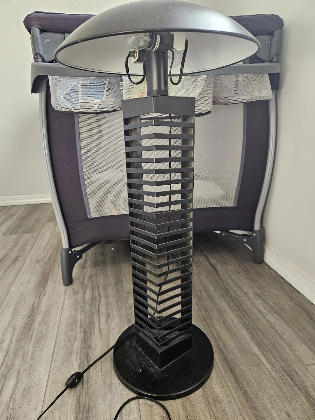 Black Modern Tower Table Lamp - photo 3