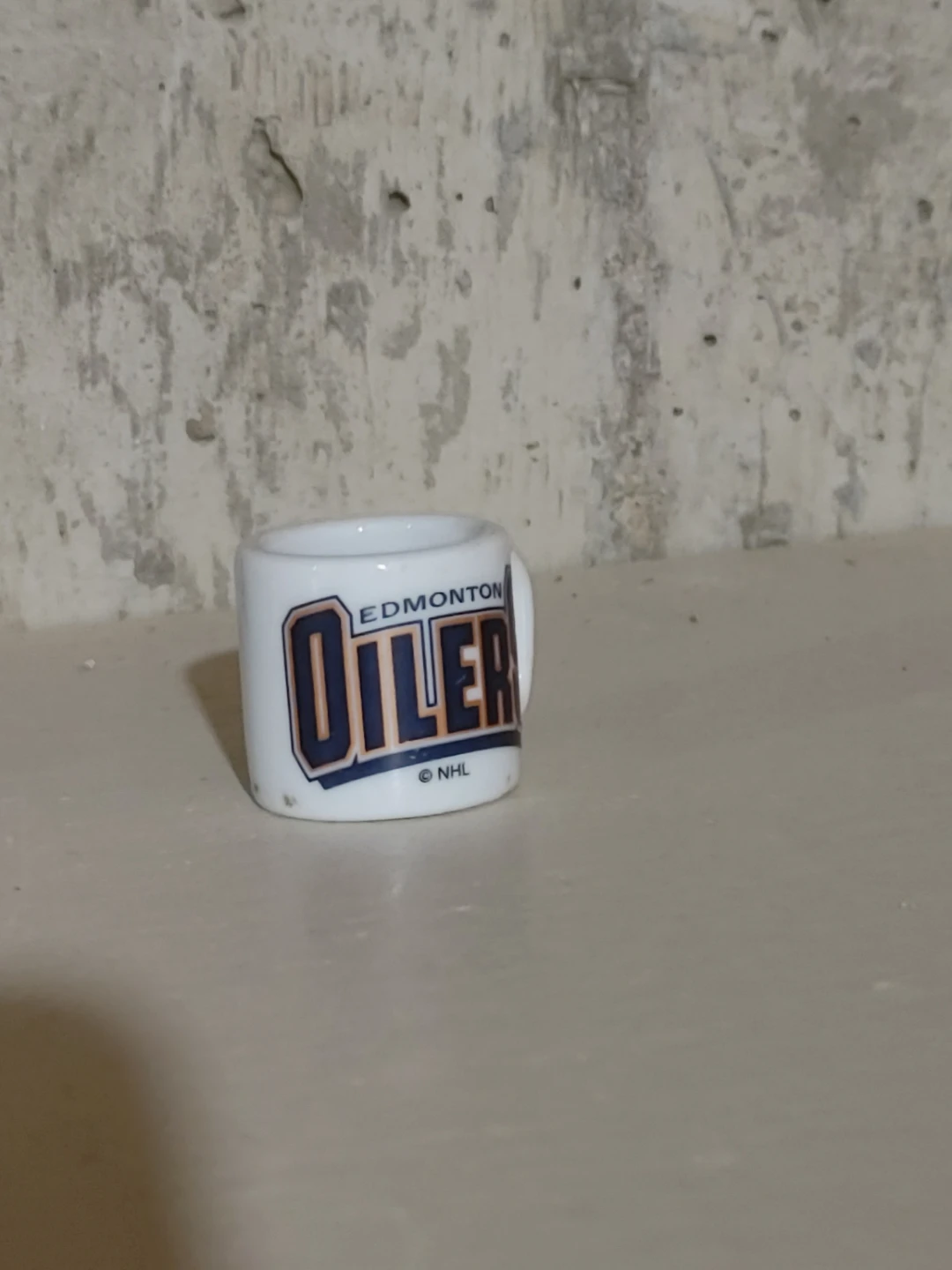Edmonton Oilers Garden Gnome and Mini Mug - photo 3