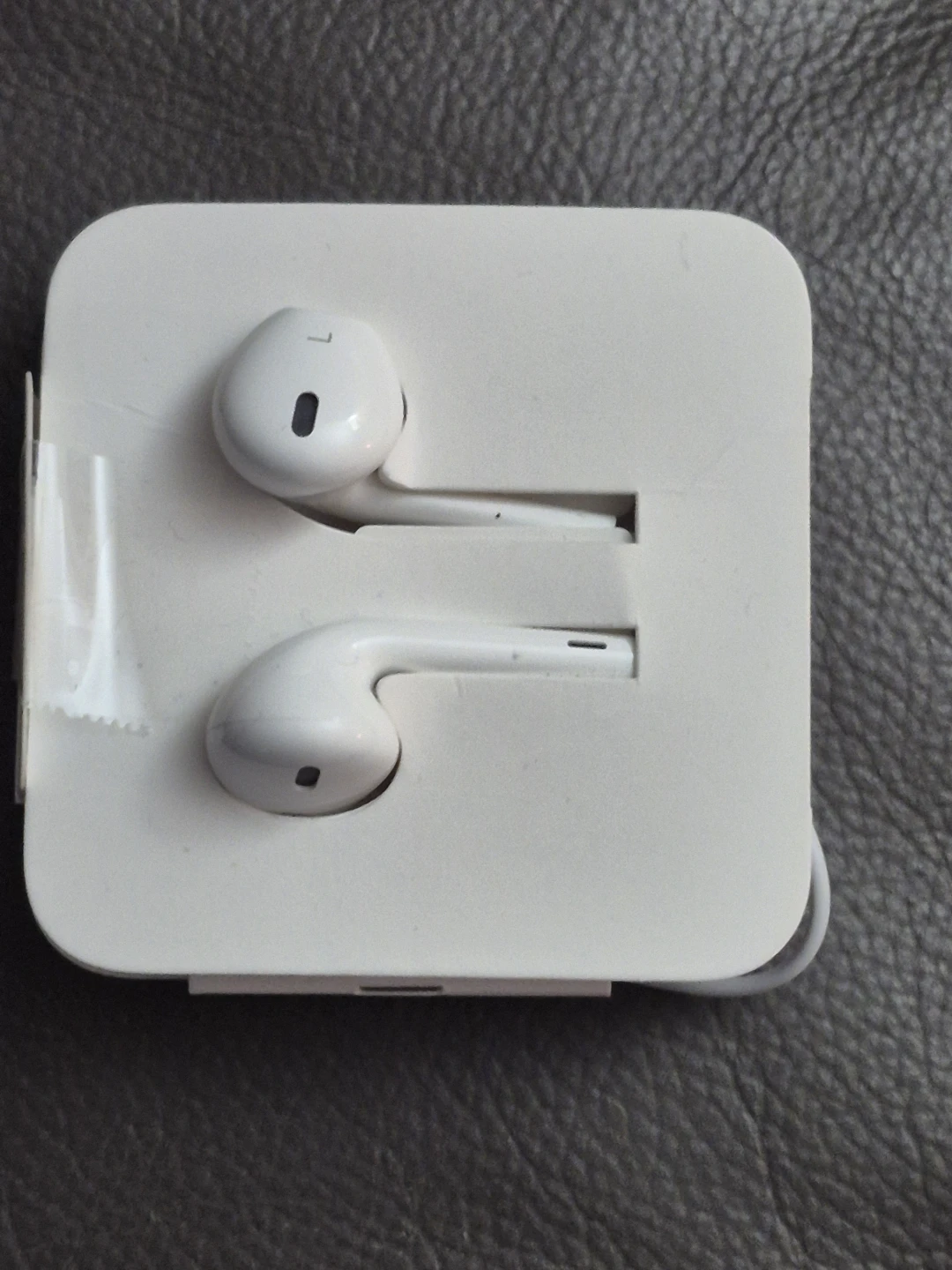 BN)Apple EarPods with Lightning Connector - photo 2
