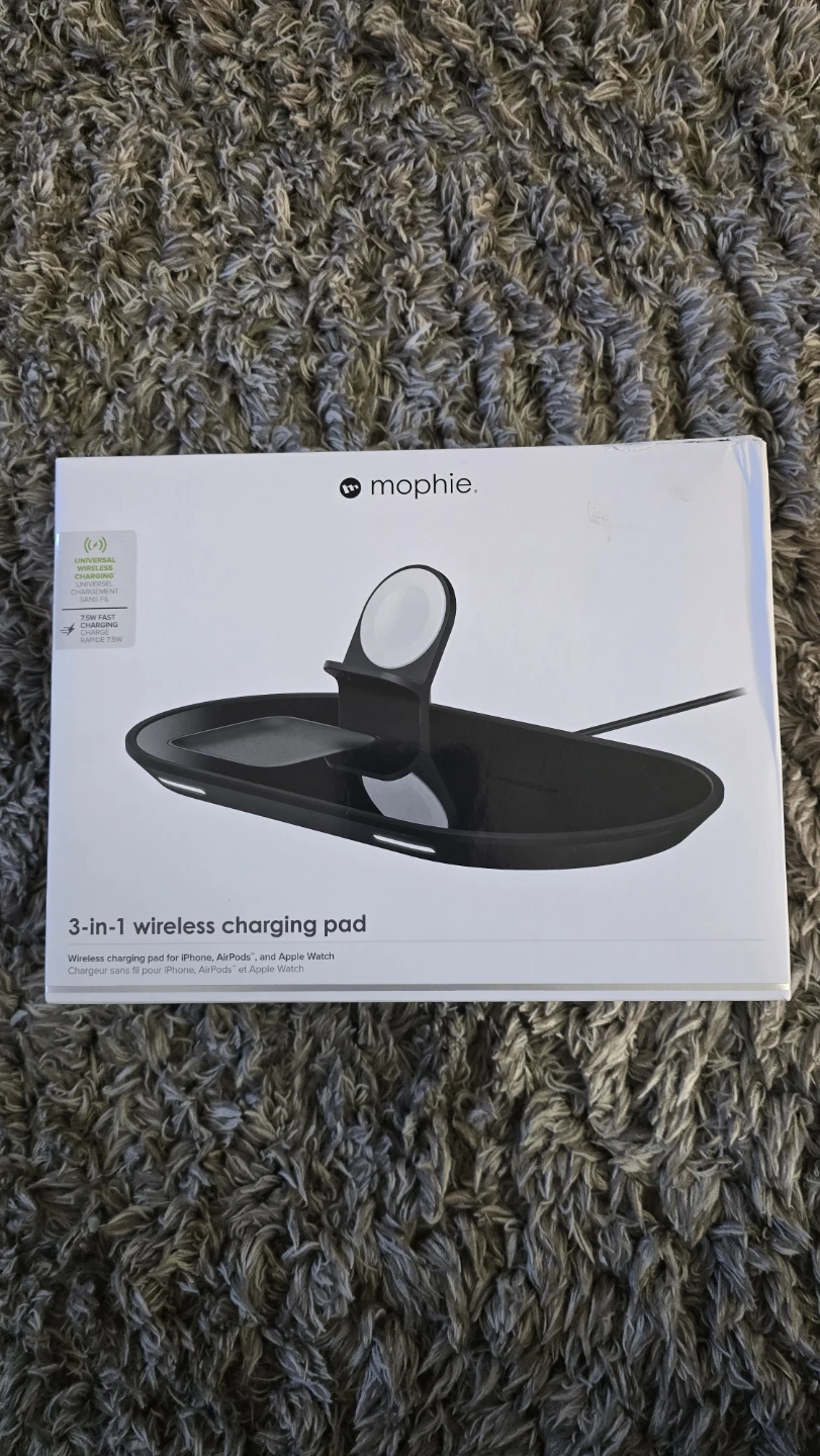 mophie 3-in-1 wireless charging pad - photo 2