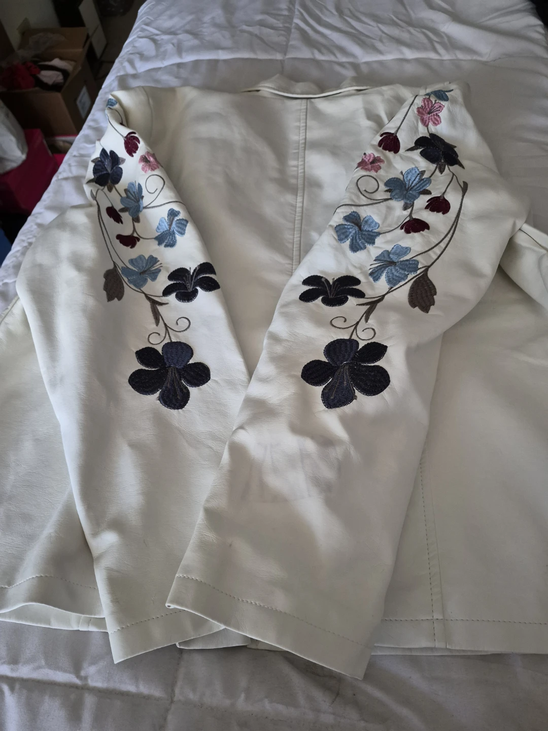 Ashley Stewart White Embroidered Jacket - photo 4