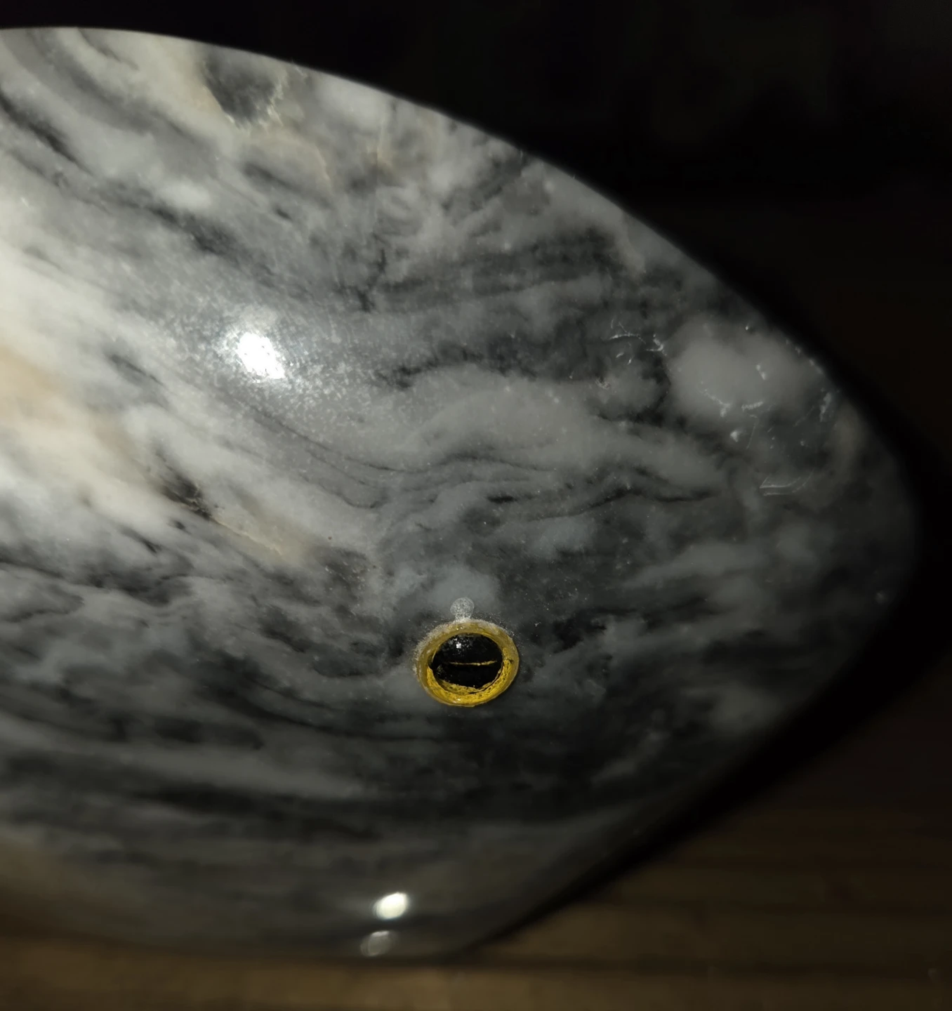 Vintage carved Stone Fish Decorative zebra agate Figurine - photo 2