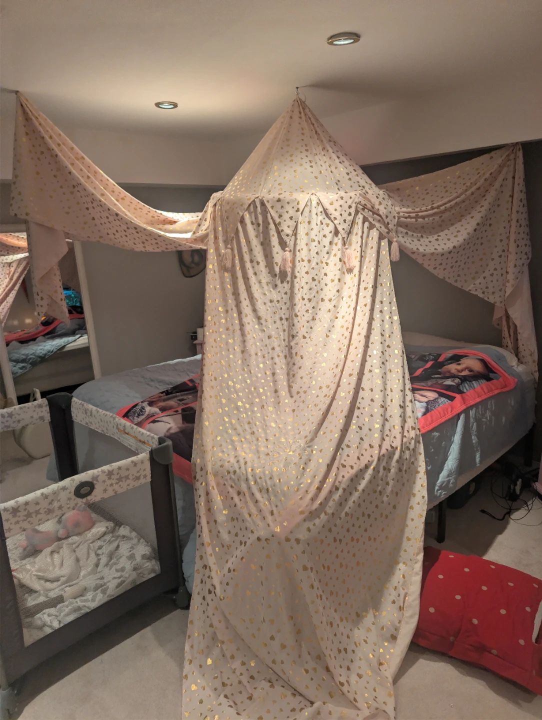 king size Pink and Gold Heart Print Bed Canopy - photo 3