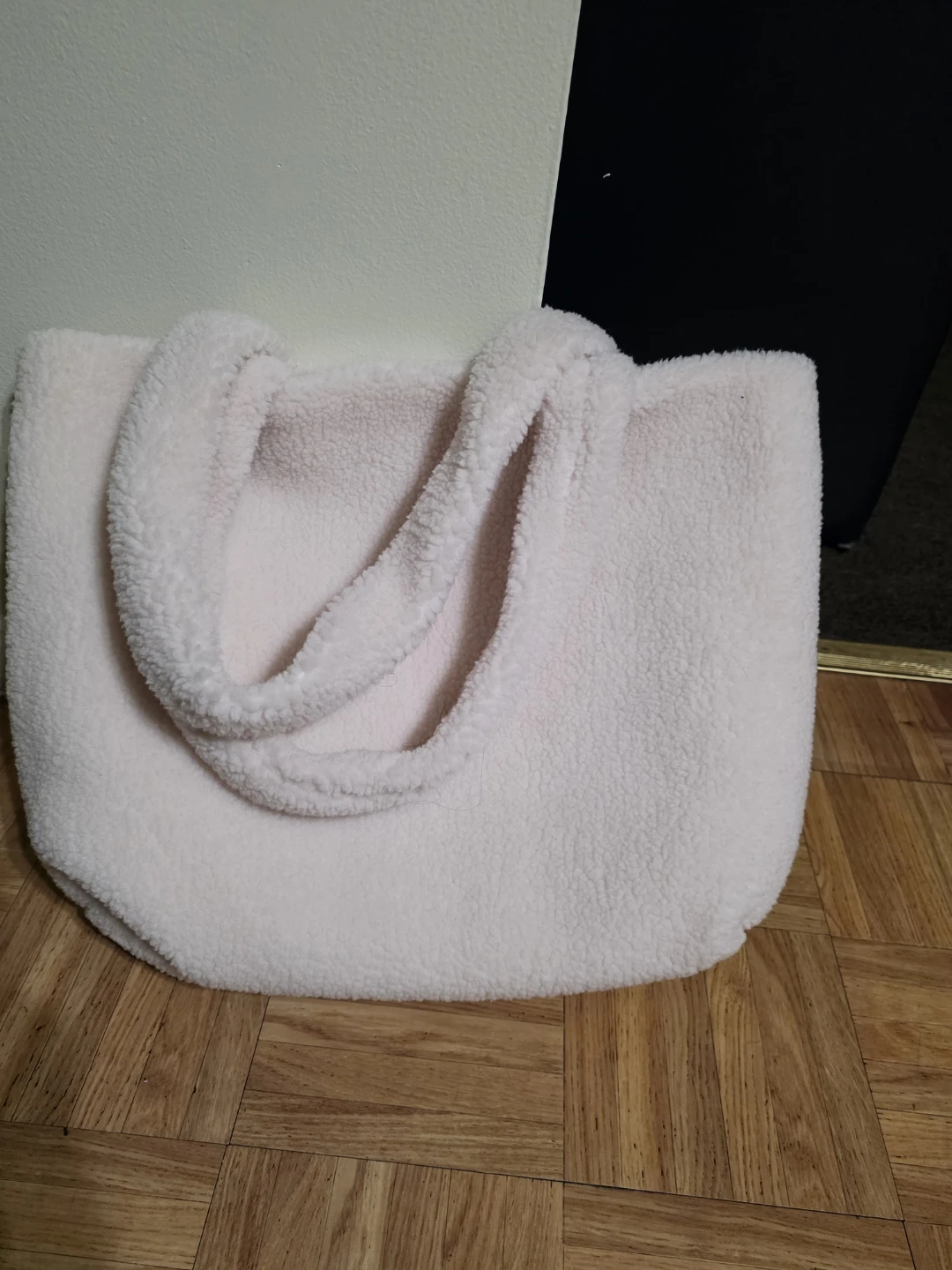 DKNY Be Delicious Sherpa Tote Bag - photo 3