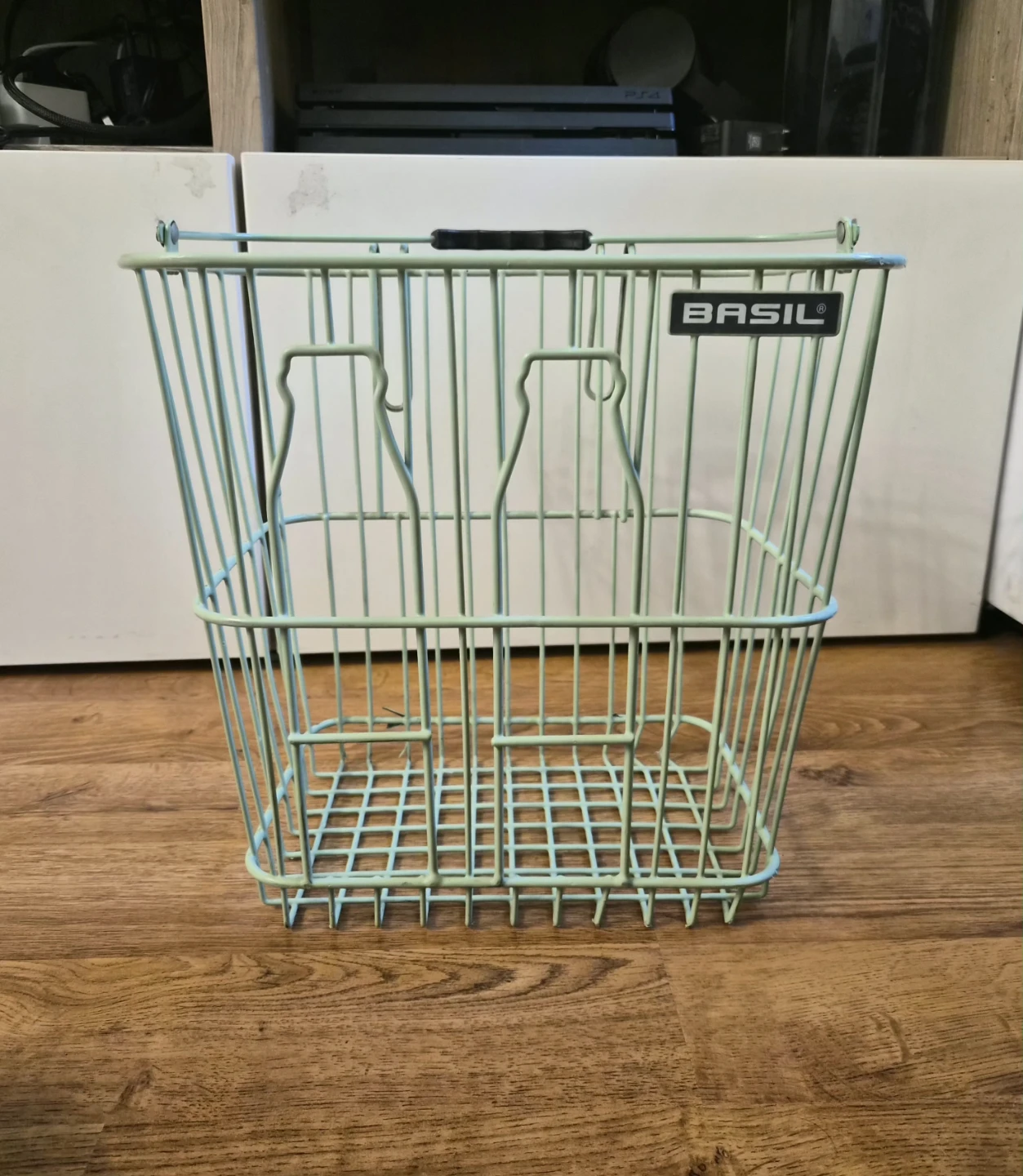 TWO Basil Bike Baskets + FREE bike rack + bungee cords - photo 2