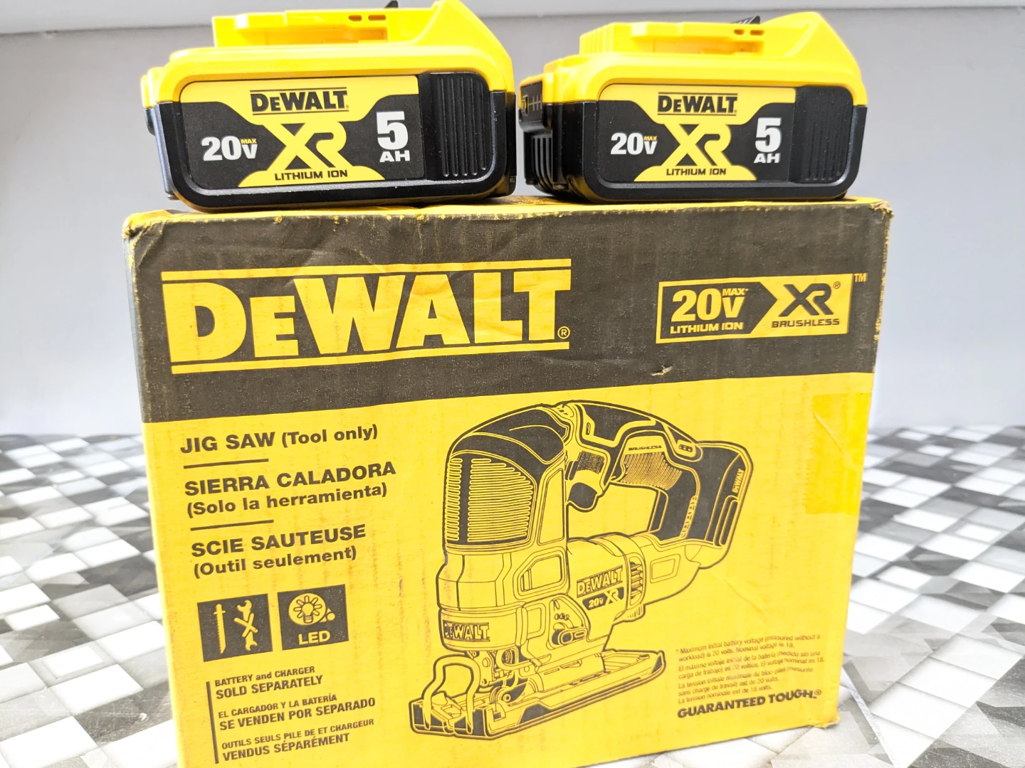 20V Max DeWalt XR Jigsaw PRO- Combo Kit