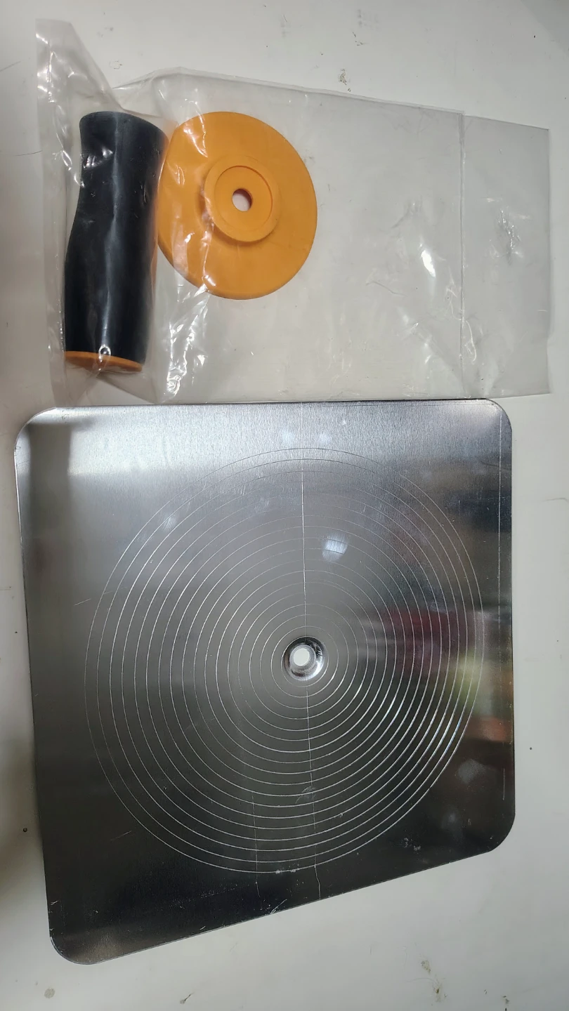 Metal square cake turntable with handle - photo 2