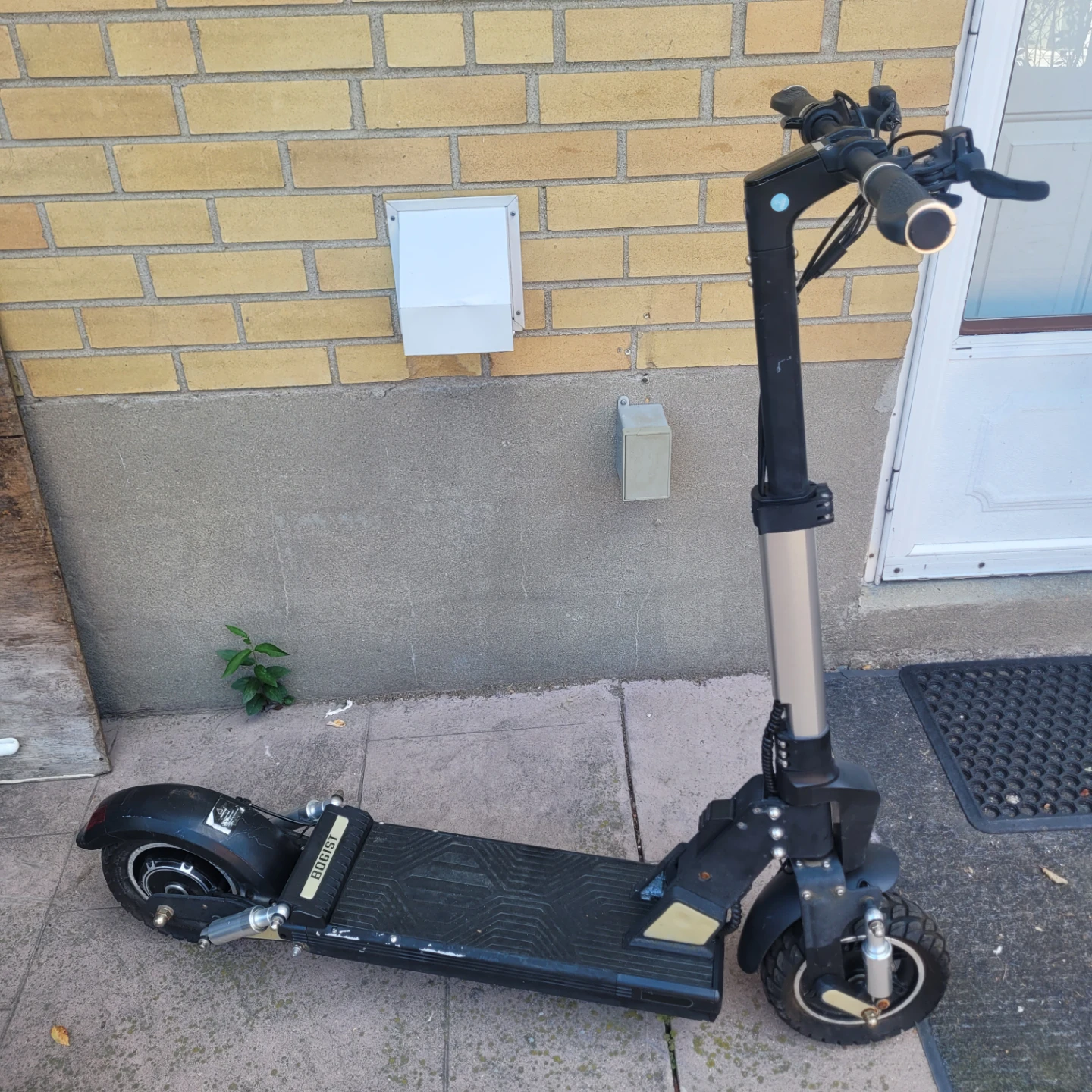 Bogist Electric Scooter