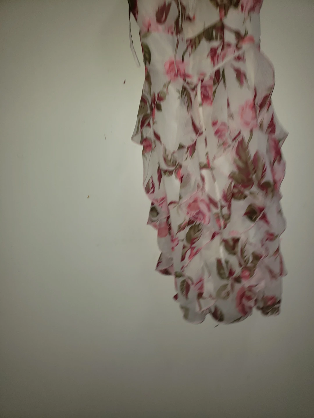 Fun , flirty pink Floral Ruffle Halter Dress - photo 4