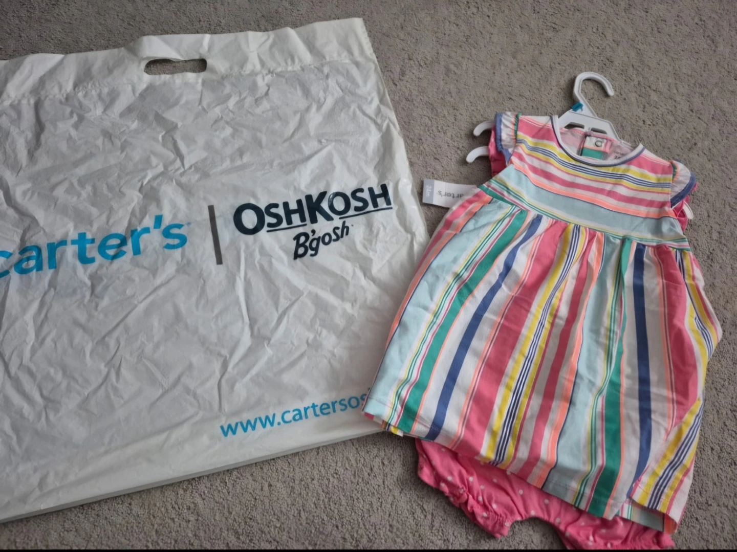 Carter's 24 m toddler girl, New two dresses with tags. - photo 3