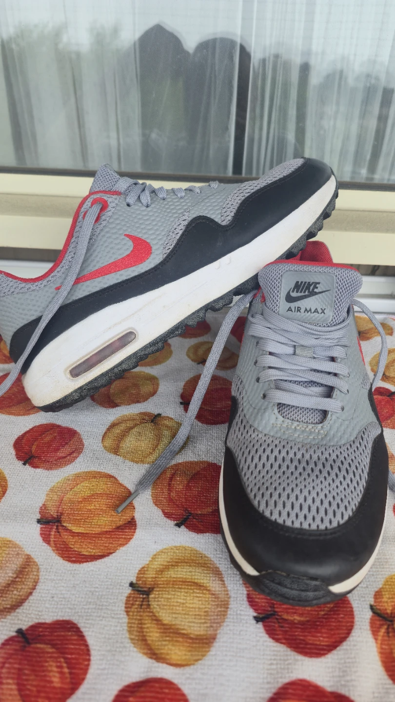 Nike Air Max Size 8 - photo 2