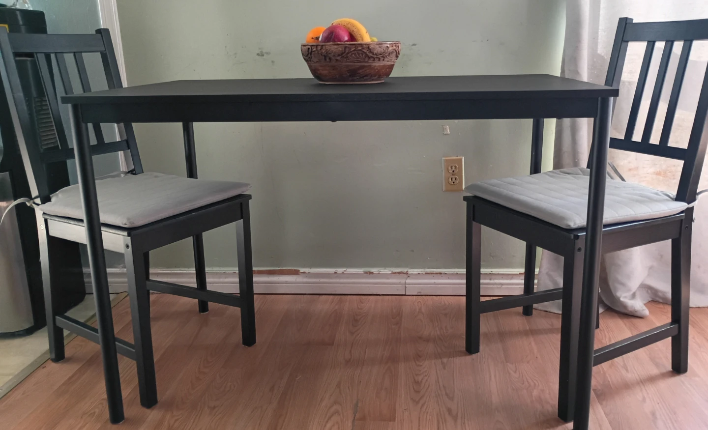 Small Dining Table - photo 2